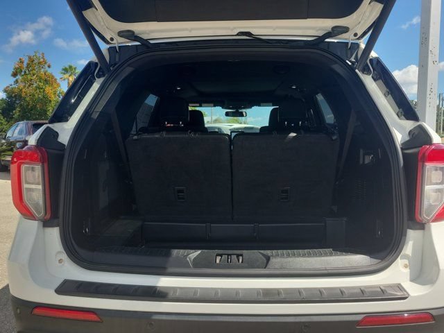 Certified 2020 Ford Explorer ST w/ ST Street Pack AWD/4WD image 9