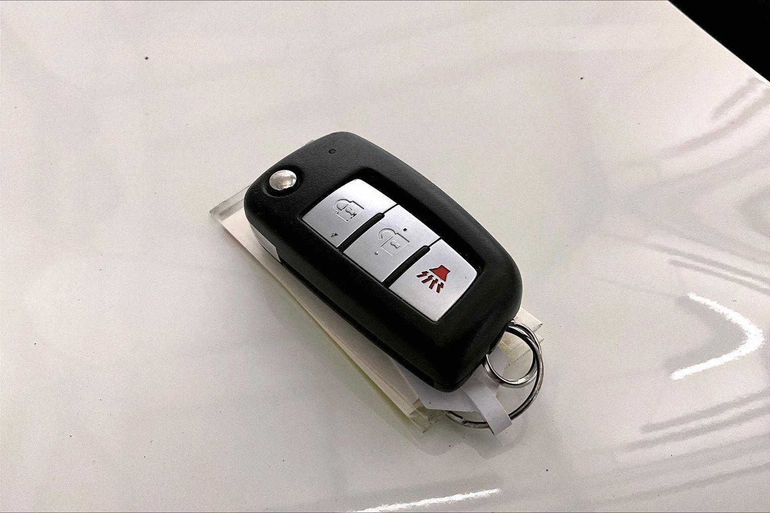 Used 2020 Nissan Rogue Sport S w/ Appearance Package image 9