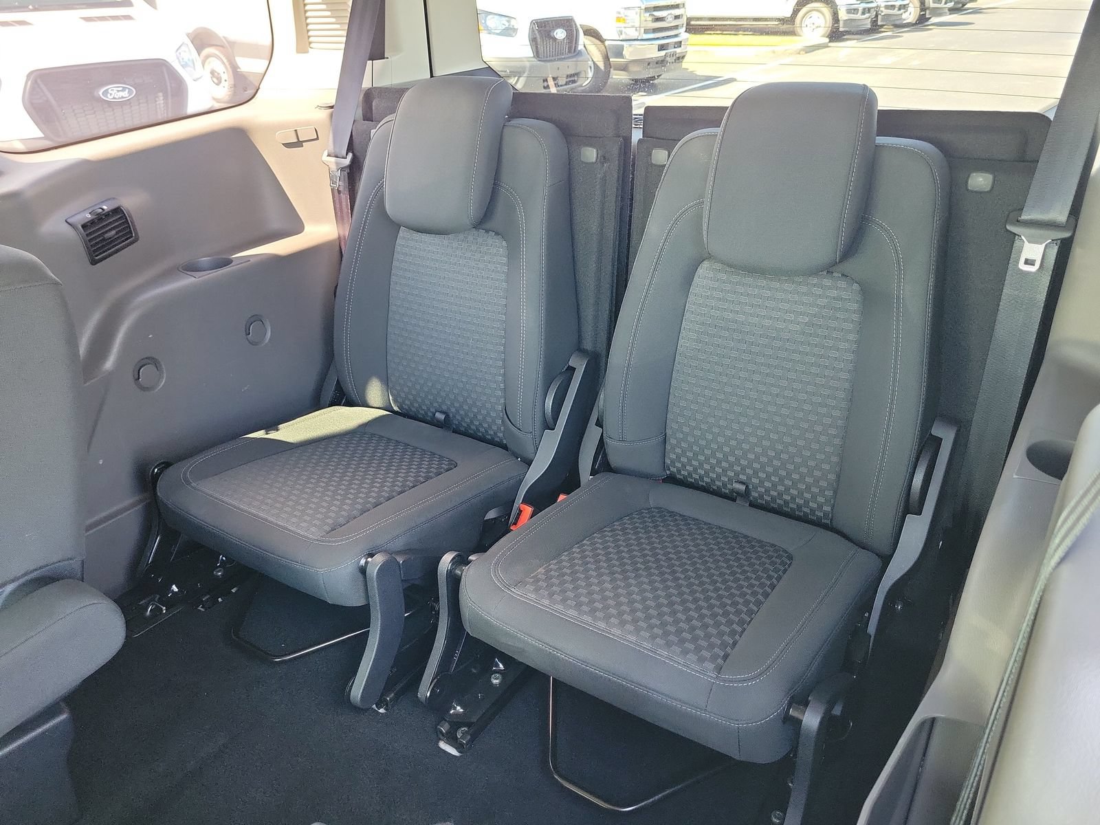 Certified 2021 Ford Transit Connect XLT FWD image 24