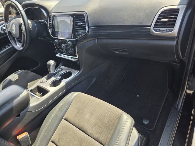 Used 2020 Jeep Grand Cherokee Altitude image 18