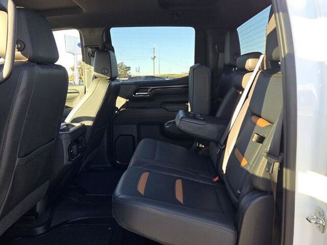 Used 2023 GMC Sierra 1500 AT4 AWD/4WD image 6
