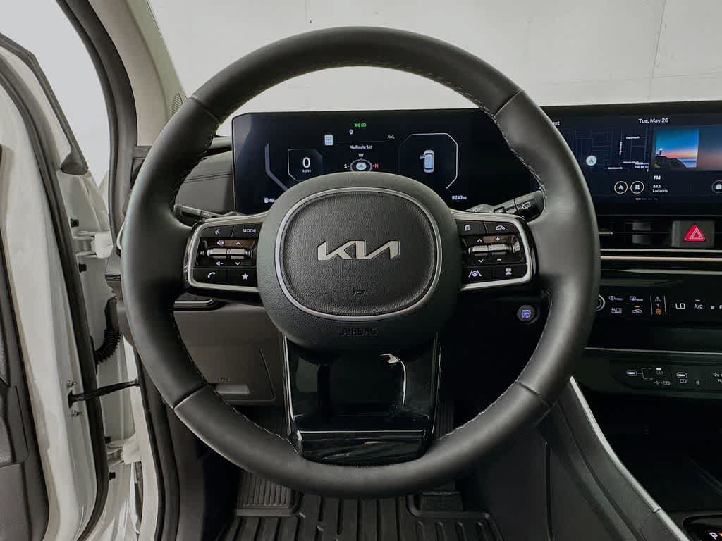 Used 2025 Kia Carnival SX Prestige FWD image 16
