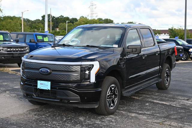 Certified 2022 Ford F150 Lightning XLT AWD/4WD image 5