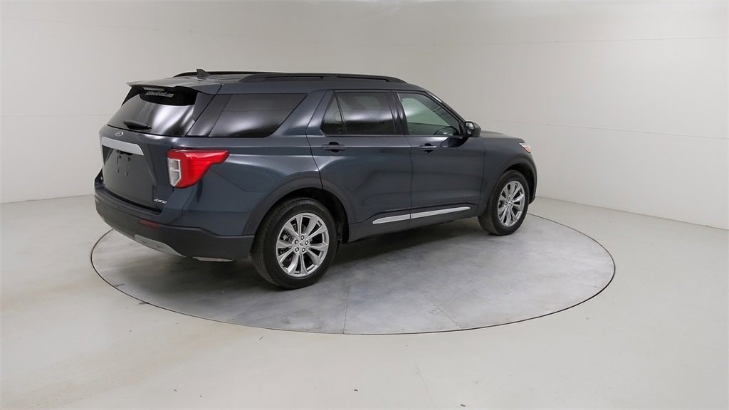Certified 2023 Ford Explorer XLT w/ Equipment Group 202A image 15