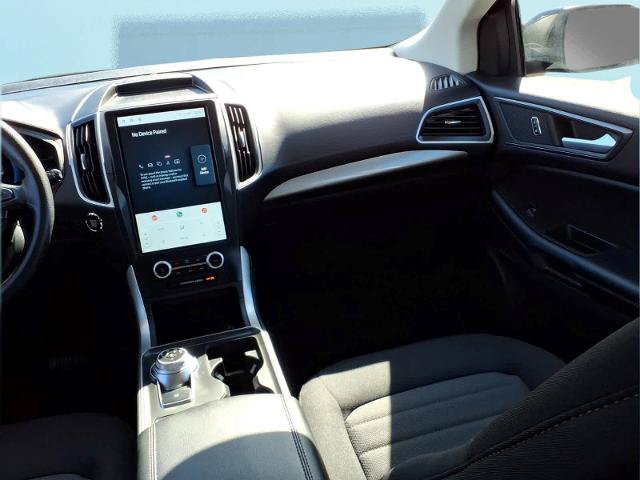 Certified 2024 Ford Edge SE w/ Black Appearance Package AWD/4WD image 15