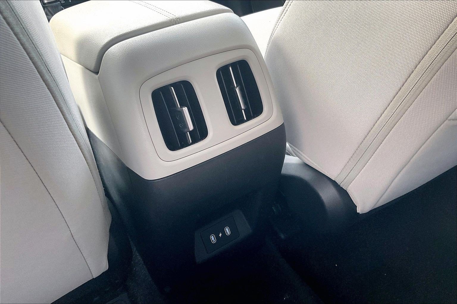 Used 2025 Hyundai Tucson SEL FWD image 31