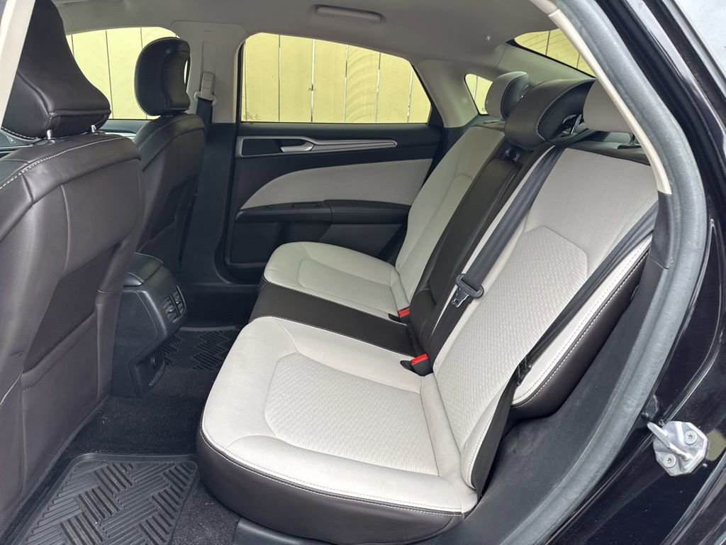 Certified 2019 Ford Fusion SE w/ Equipment Group 151A image 17