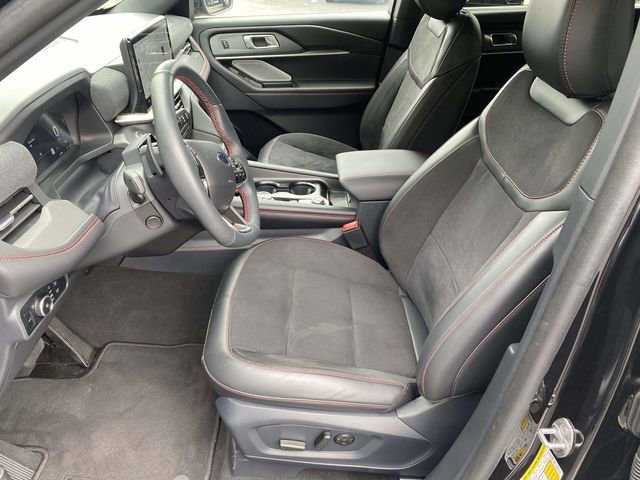 Certified 2025 Ford Explorer ST image 17