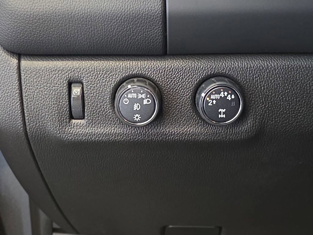 Used 2022 Chevrolet Colorado LT w/ LT Convenience Package image 23