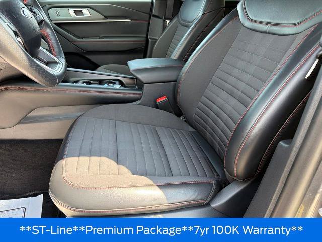 Certified 2025 Ford Explorer ST-Line w/ Premium Package AWD/4WD image 26