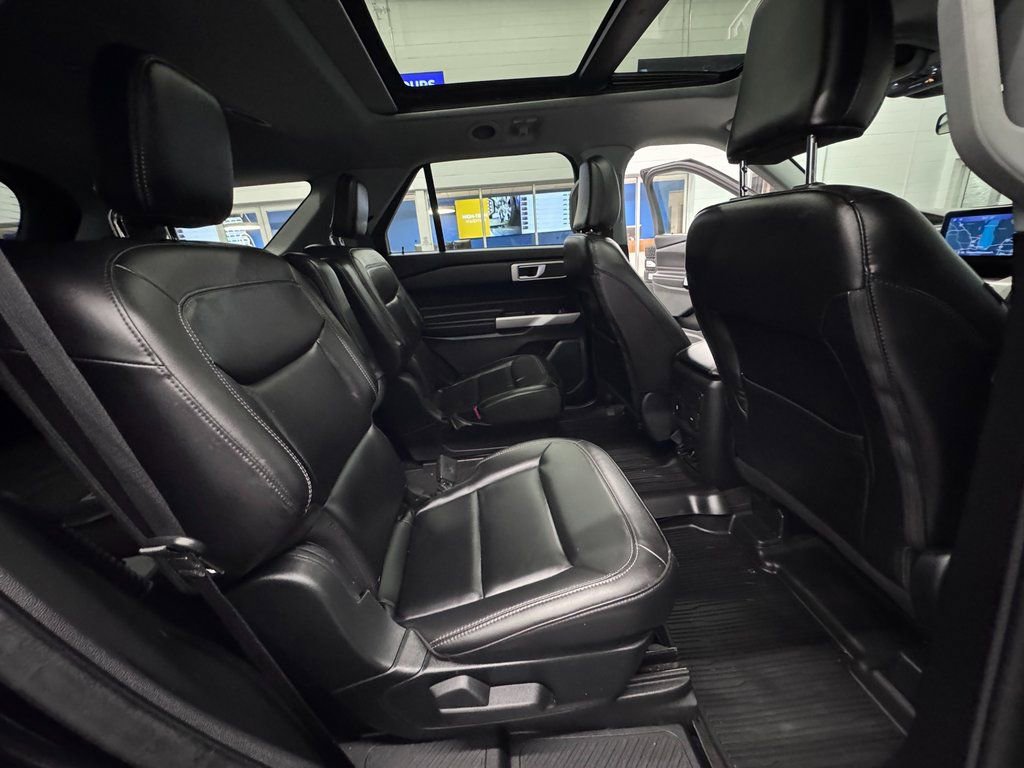 Certified 2023 Ford Explorer XLT w/ Equipment Group 202A AWD/4WD image 32
