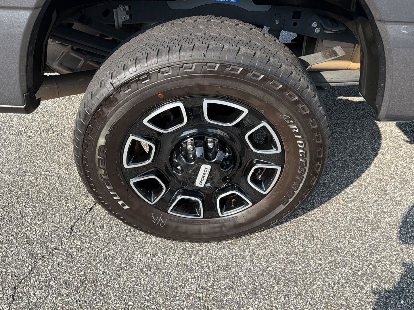 Certified 2025 Ford F250 Platinum w/ FX4 Off-Road Package AWD/4WD image 41