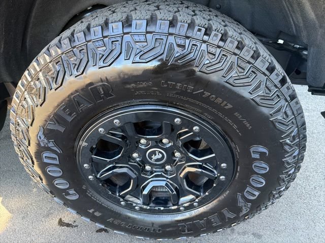 Certified 2025 Ford Bronco Outer Banks w/ Sasquatch Package AWD/4WD image 25