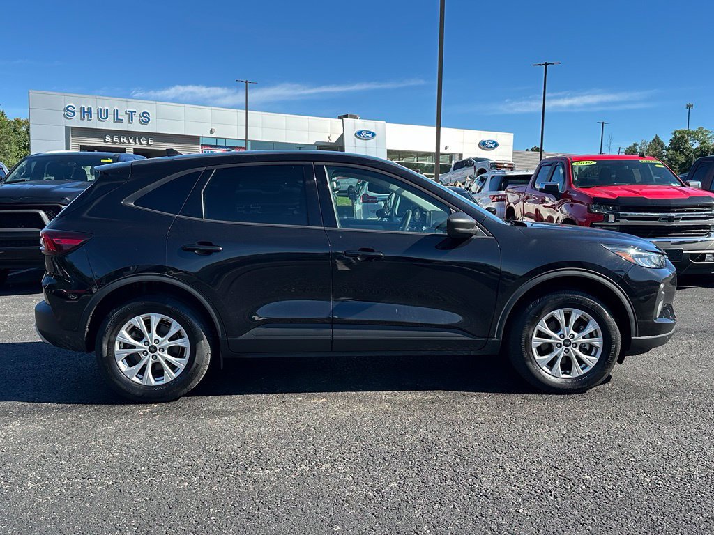 Certified 2025 Ford Escape Active AWD/4WD image 4