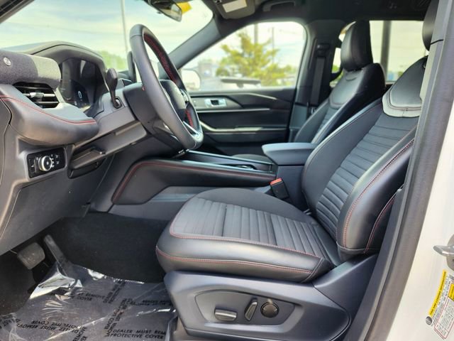 Certified 2025 Ford Explorer ST-Line w/ ST-Line Street Pack AWD/4WD image 20