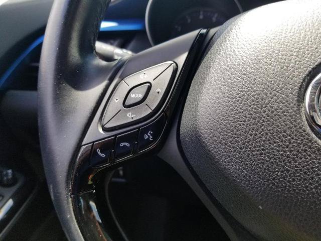 Used 2019 Toyota C-HR XLE FWD image 23