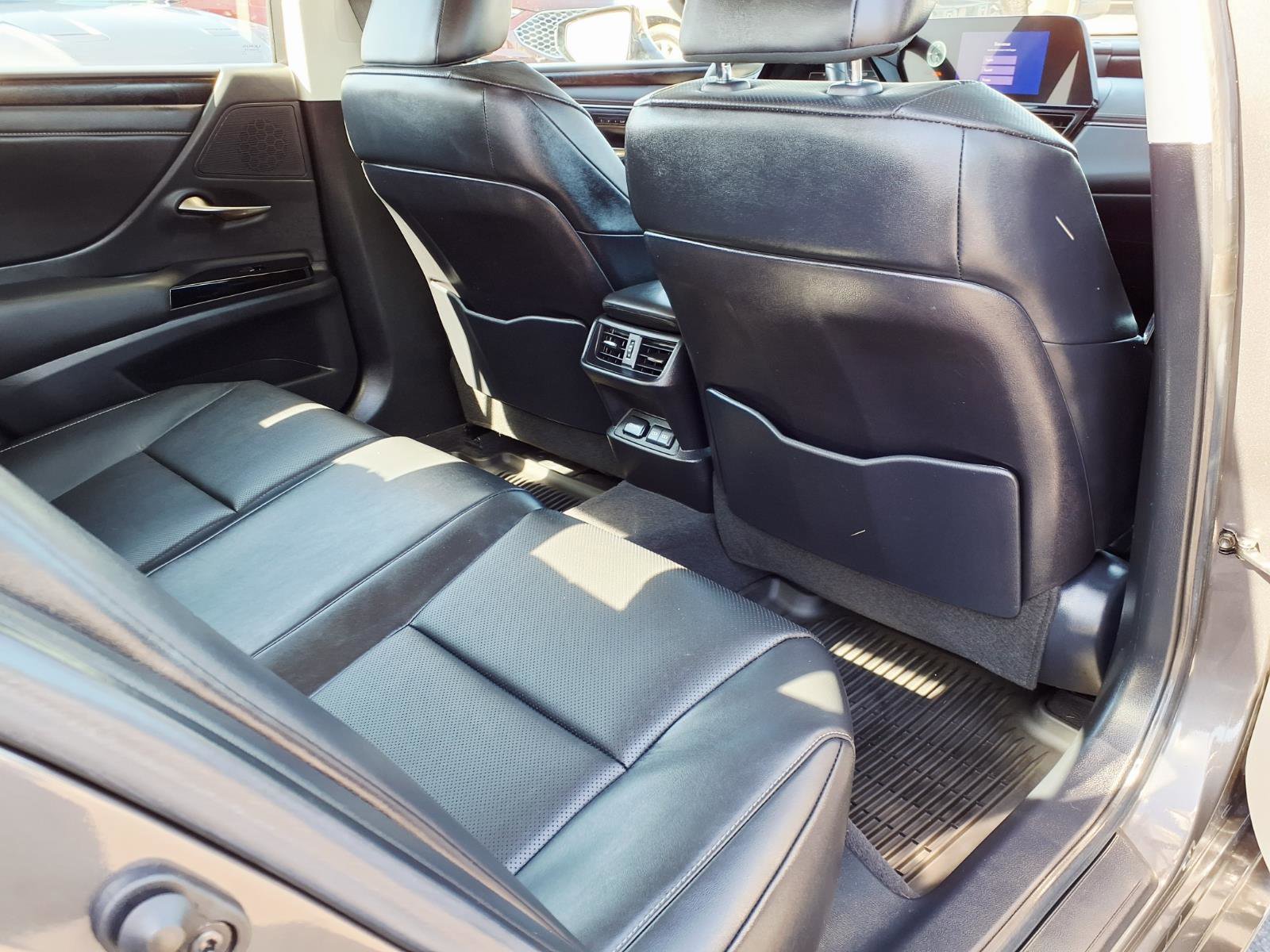 Used 2023 Lexus ES 250 w/ Premium Package AWD/4WD image 13