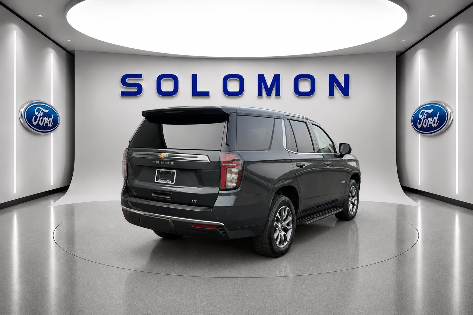 Used 2022 Chevrolet Tahoe LT w/ Luxury Package AWD/4WD image 5