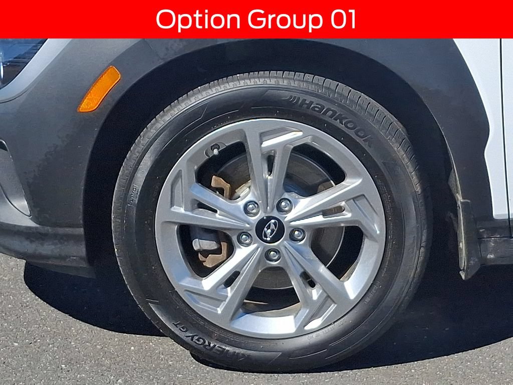 Used 2023 Hyundai Kona SEL w/ Winter Weather Package AWD/4WD image 8