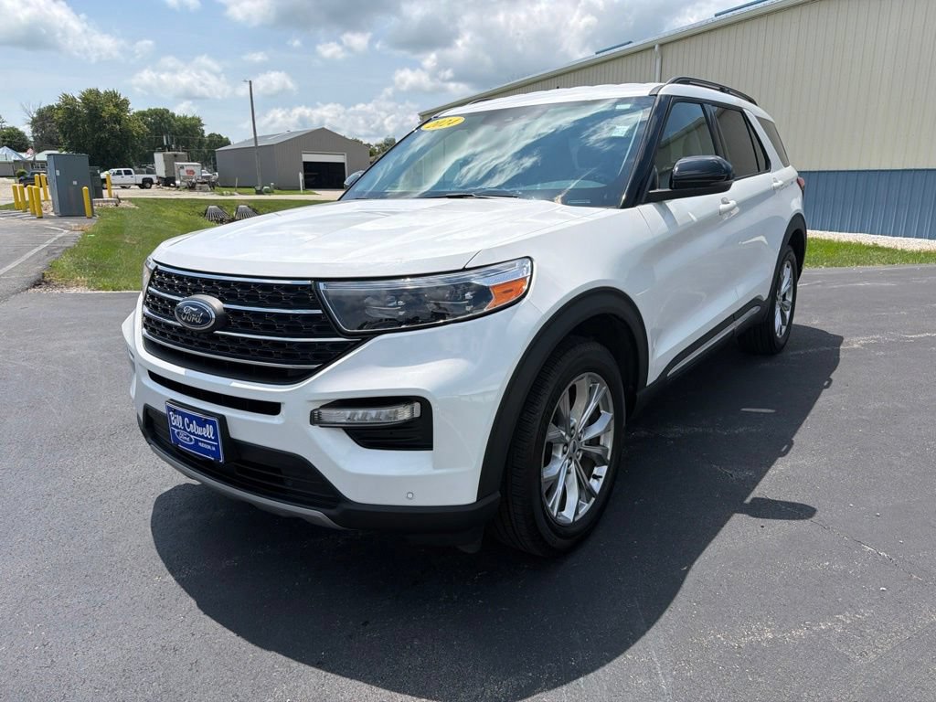 Certified 2024 Ford Explorer XLT w/ Equipment Group 202A AWD/4WD image 8