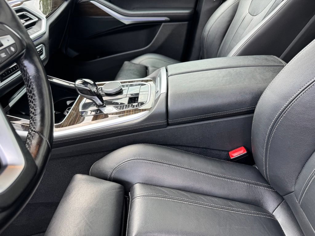 Used 2020 BMW X5 xDrive40i w/ Convenience Package AWD/4WD image 16
