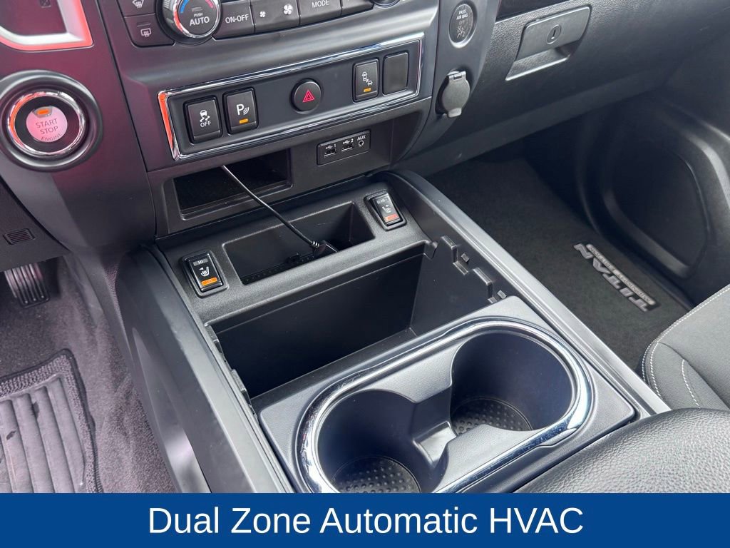 Used 2019 Nissan Titan SV w/ SV Convenience Package image 19