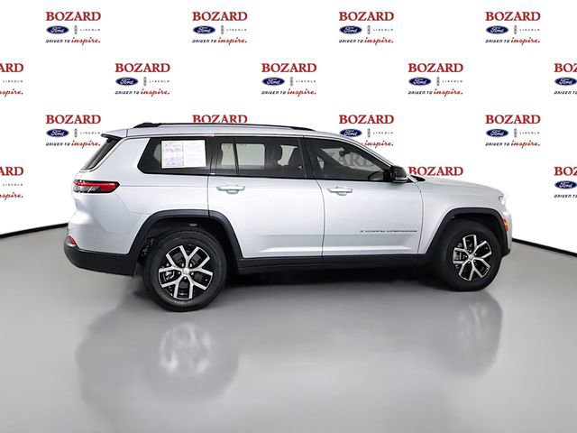 Used 2023 Jeep Grand Cherokee L Limited w/ Trailer Tow Group (B) AWD/4WD image 9