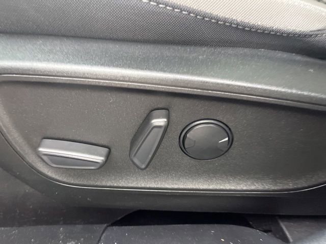 Certified 2022 Ford Escape SE w/ SE Sport Appearance Package image 22