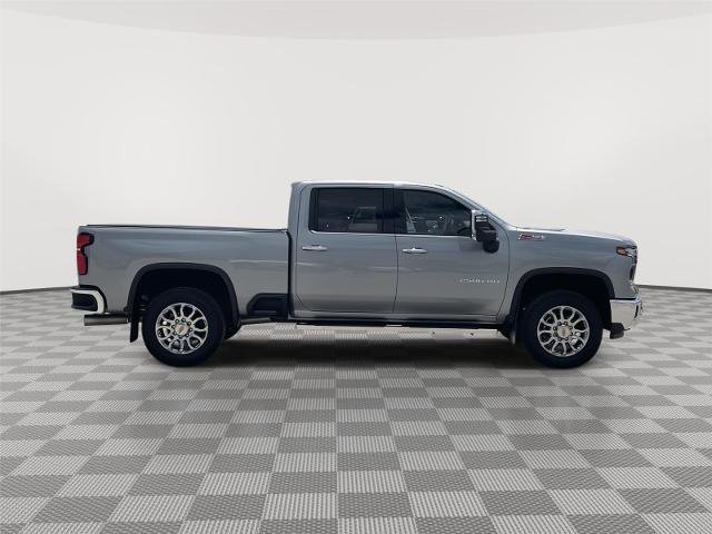 Used 2025 Chevrolet Silverado 2500 LTZ w/ LTZ Premium Package AWD/4WD image 6