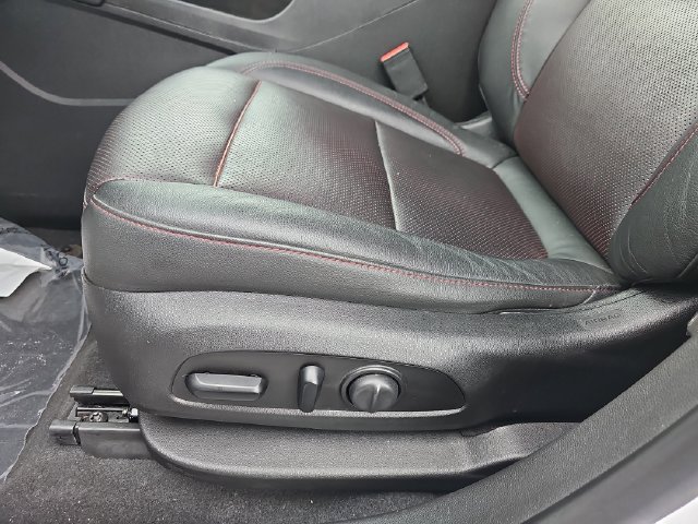 Used 2019 Chevrolet Blazer RS w/ LPO, Floor Liner Package FWD image 19