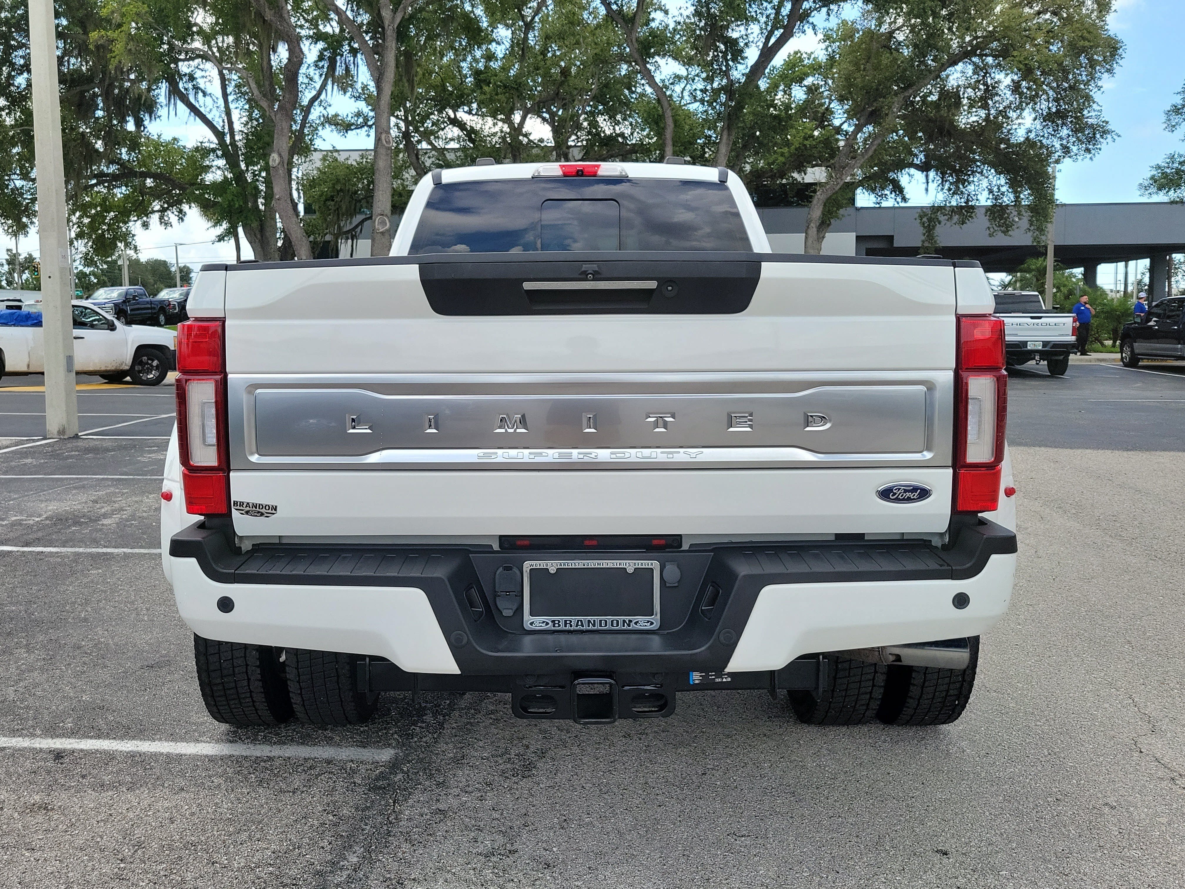 Certified 2022 Ford F450 Limited w/ FX4 Off-Road Package AWD/4WD image 8