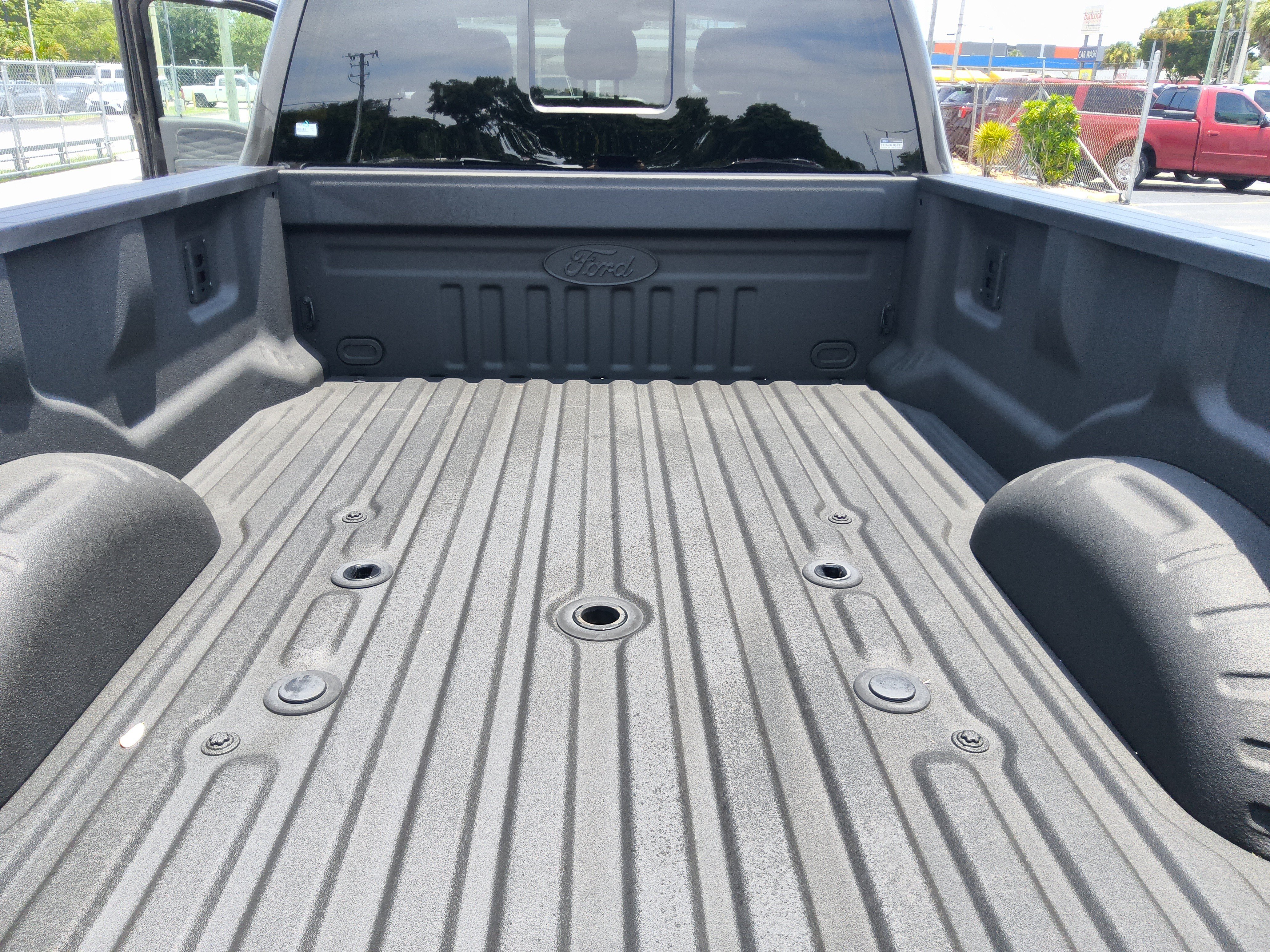 Certified 2025 Ford F450 Platinum w/ Platinum Plus Package AWD/4WD image 26