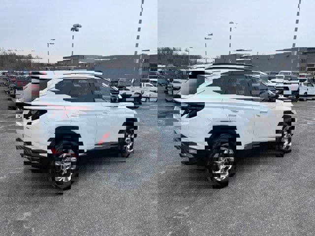Used 2023 Hyundai Tucson SEL image 3