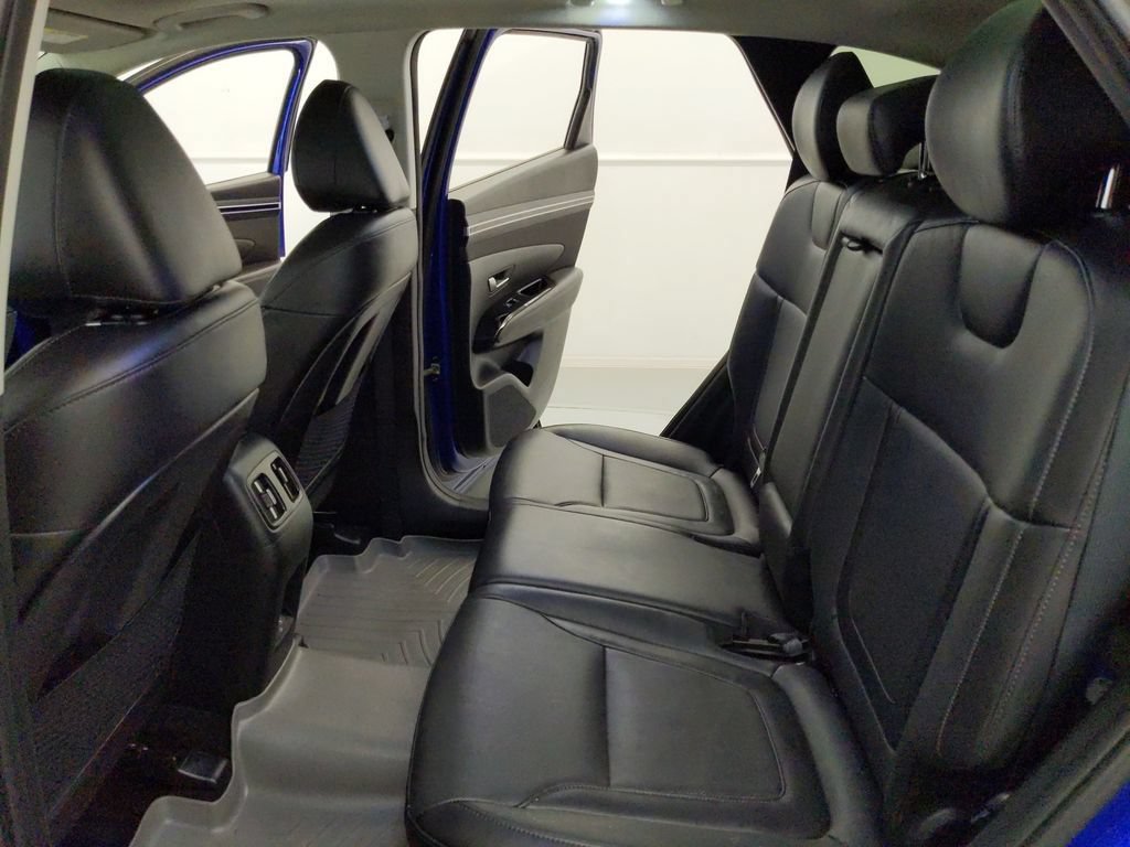 Used 2023 Hyundai Tucson Limited AWD/4WD image 17