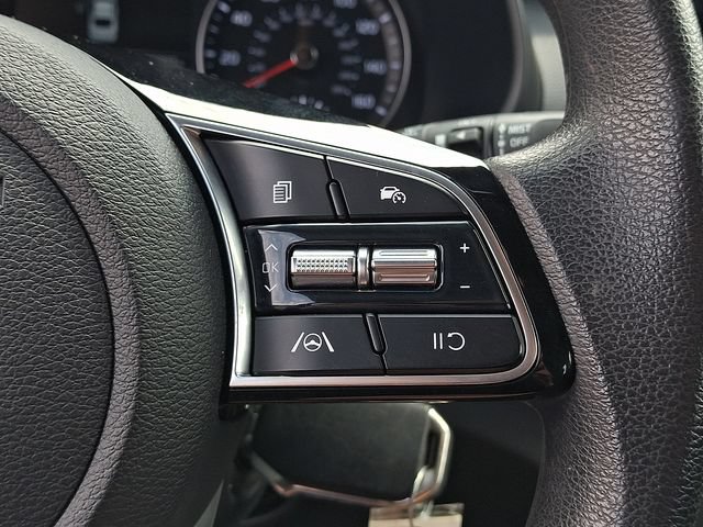 Used 2022 Kia Forte LXS FWD image 21