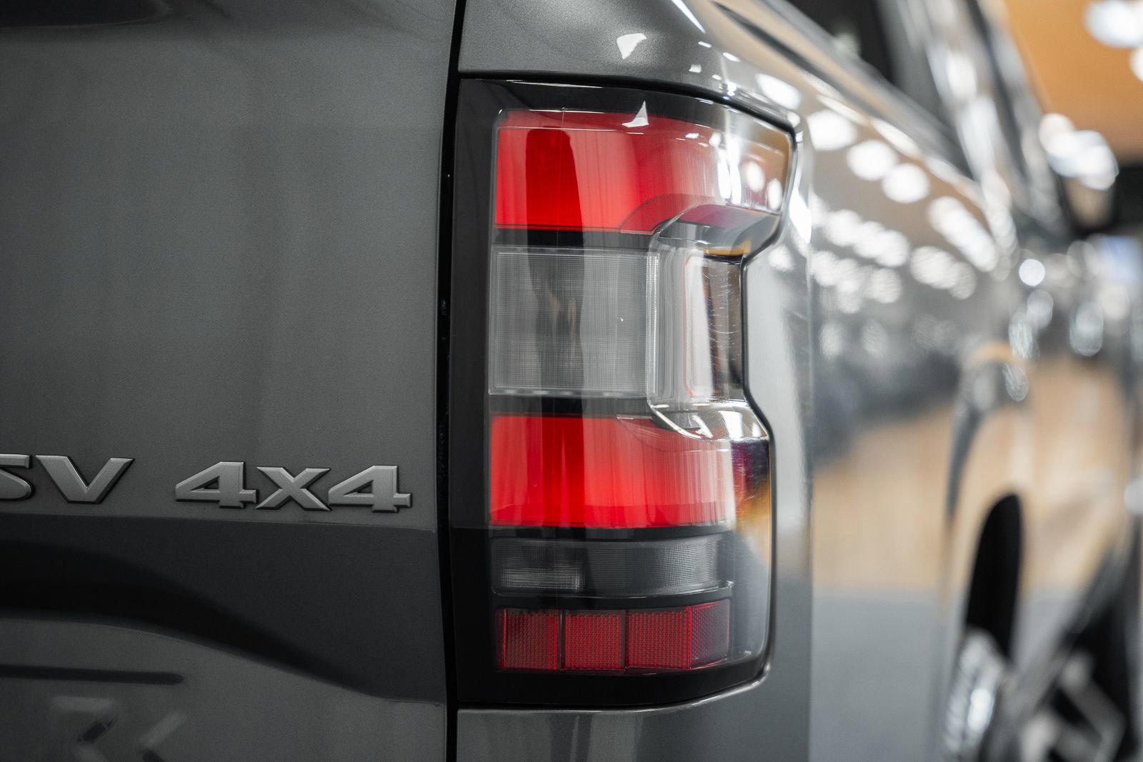 Used 2023 Nissan Frontier SV w/ SV Premium Package image 7