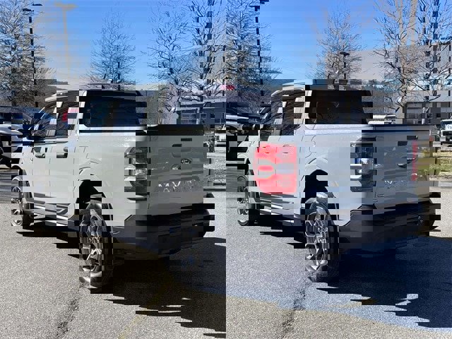 Certified 2023 Ford Maverick XLT image 3