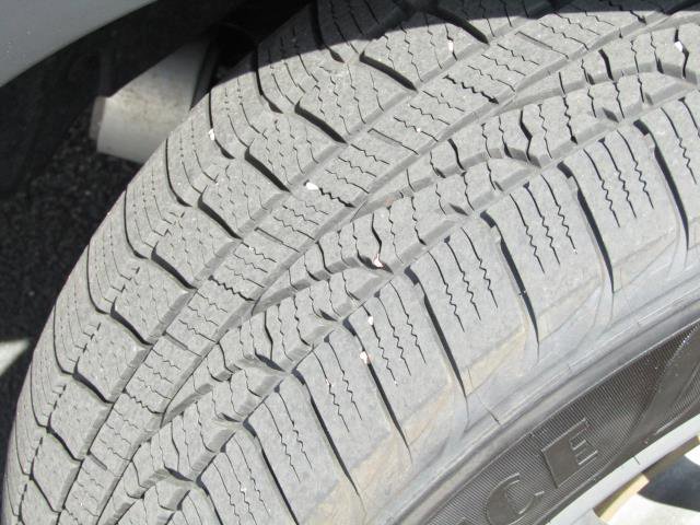 Certified 2018 Ford Explorer Limited w/ Equipment Group 301A image 8