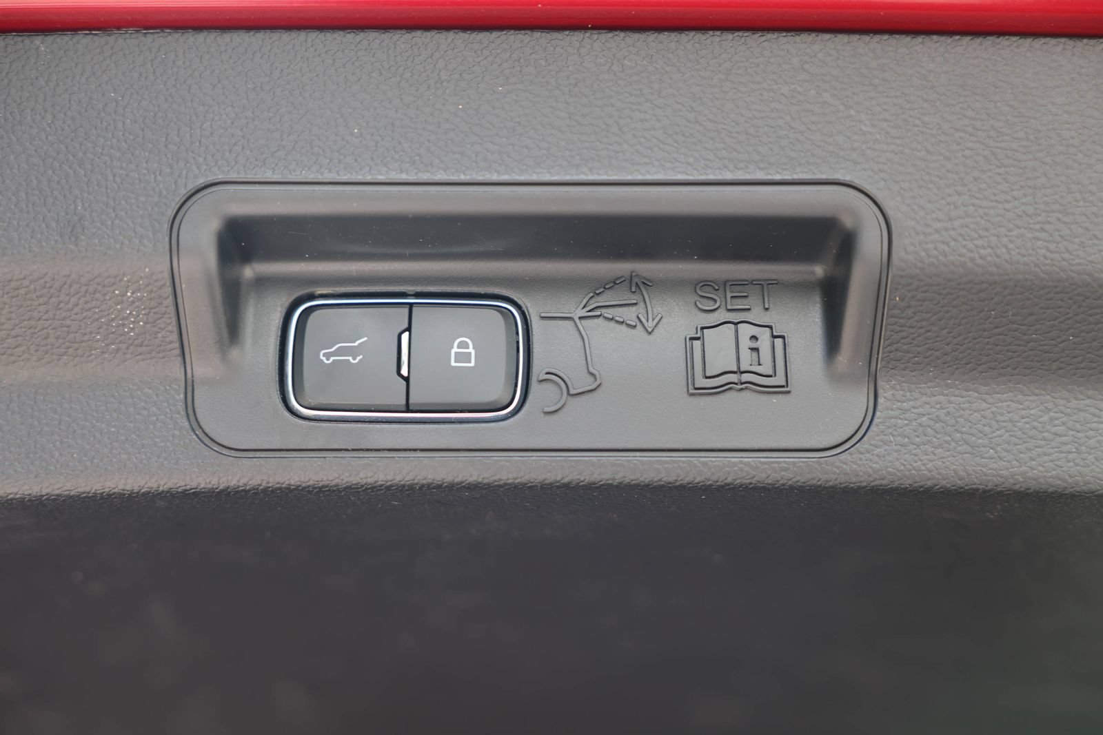 Certified 2023 Ford Explorer XLT AWD/4WD image 15