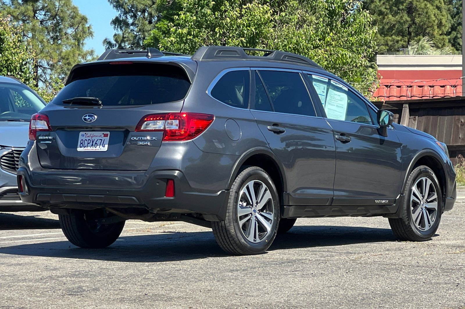 Used 2018 Subaru Outback 3.6R Limited image 4