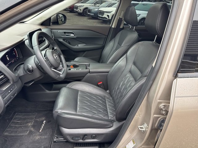 Used 2022 Nissan Rogue Platinum w/ Head-Up Display Package image 10