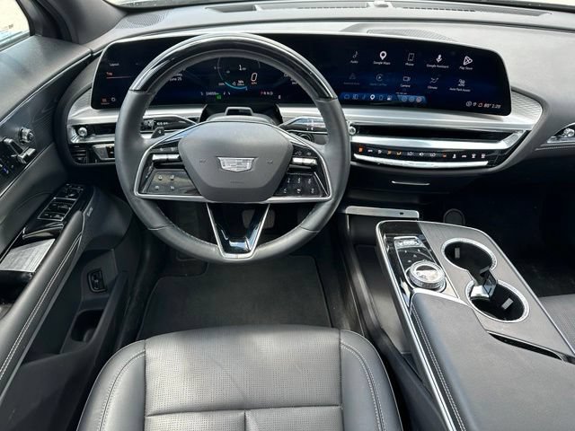 Used 2024 Cadillac Lyriq Luxury AWD/4WD image 21