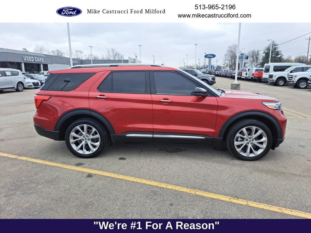 Certified 2022 Ford Explorer Platinum w/ Equipment Group 601A AWD/4WD image 2