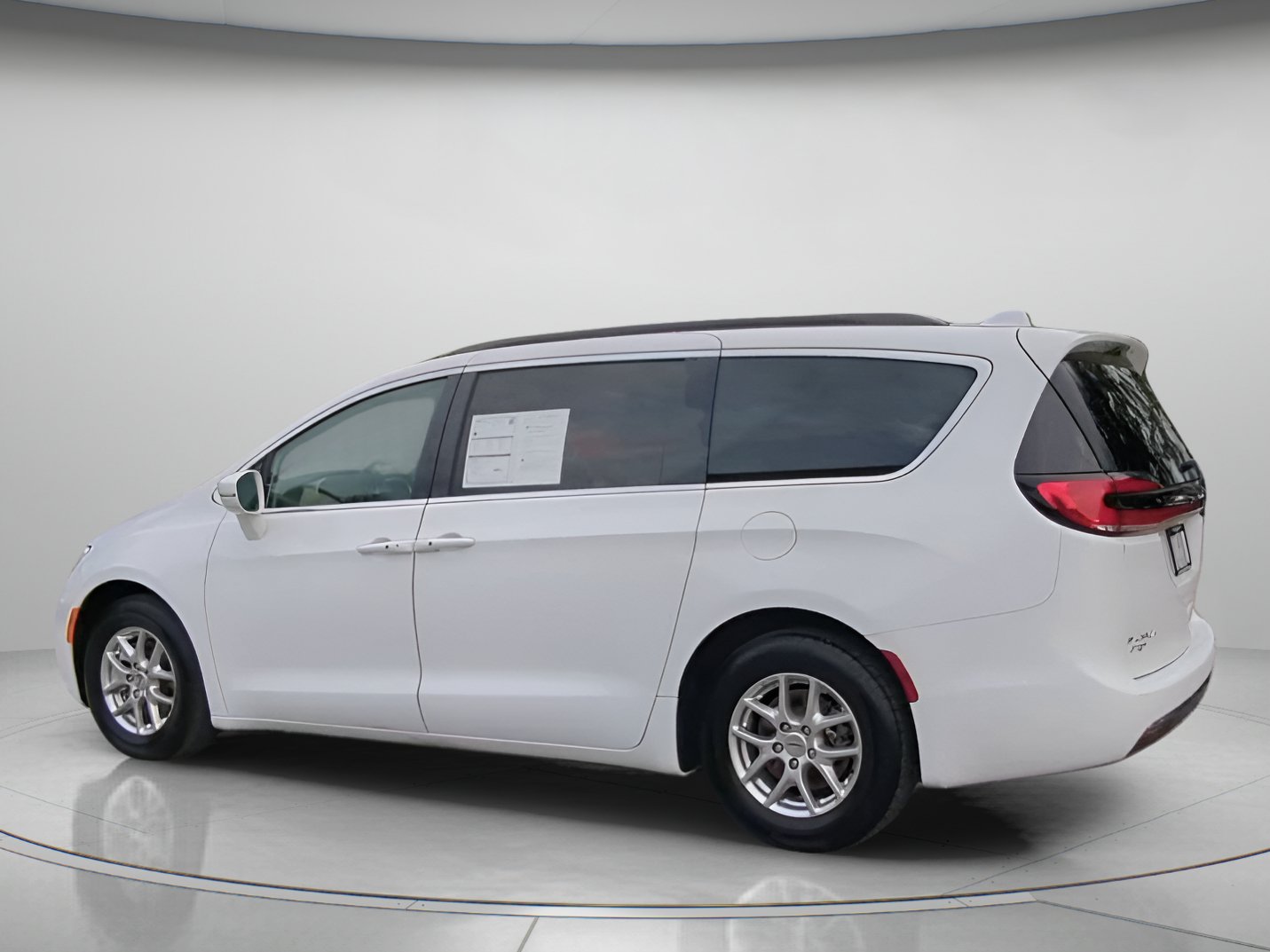 Used 2022 Chrysler Pacifica Touring-L FWD image 19