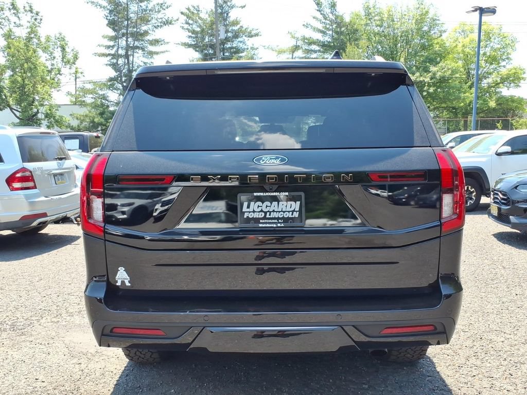 Certified 2025 Ford Expedition Tremor AWD/4WD image 5