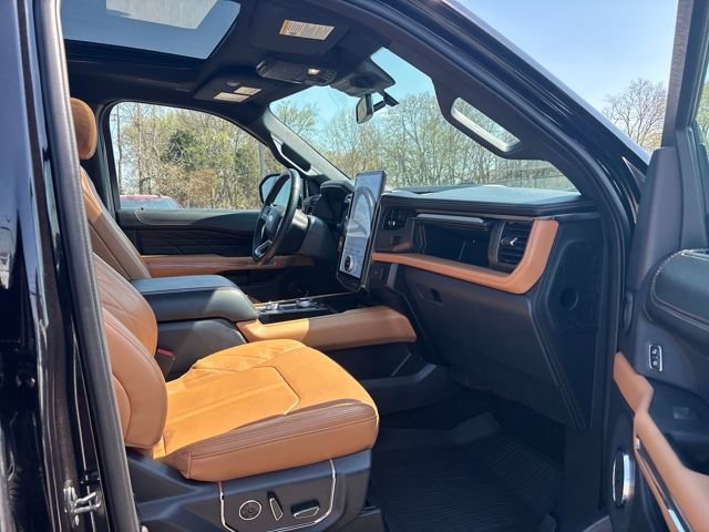 Certified 2024 Ford Expedition Max Platinum image 9