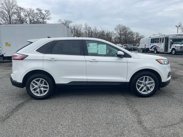 Certified 2022 Ford Edge SEL w/ Convenience Package image 4