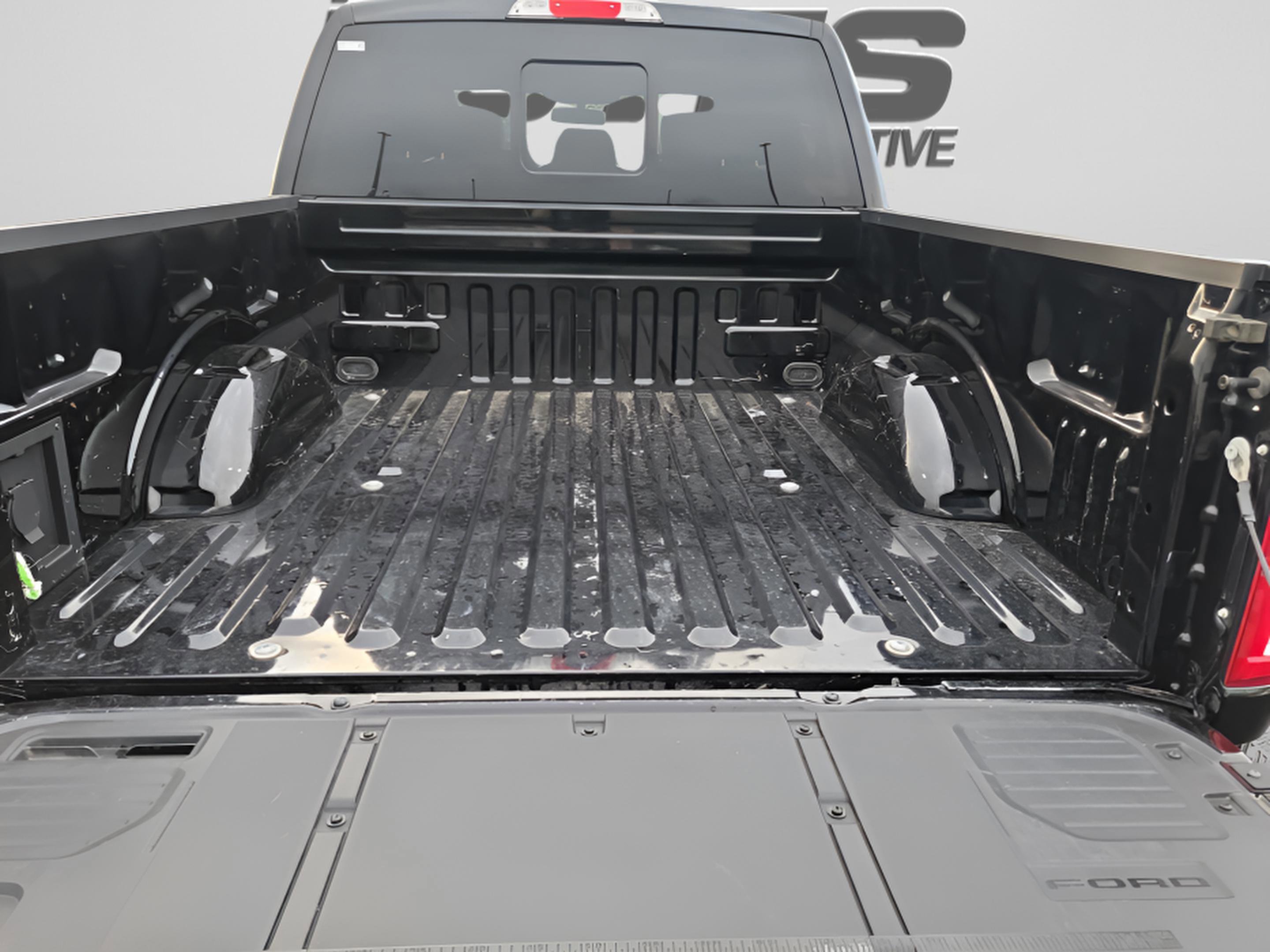 Certified 2022 Ford F150 Lariat w/ Equipment Group 502A High image 11