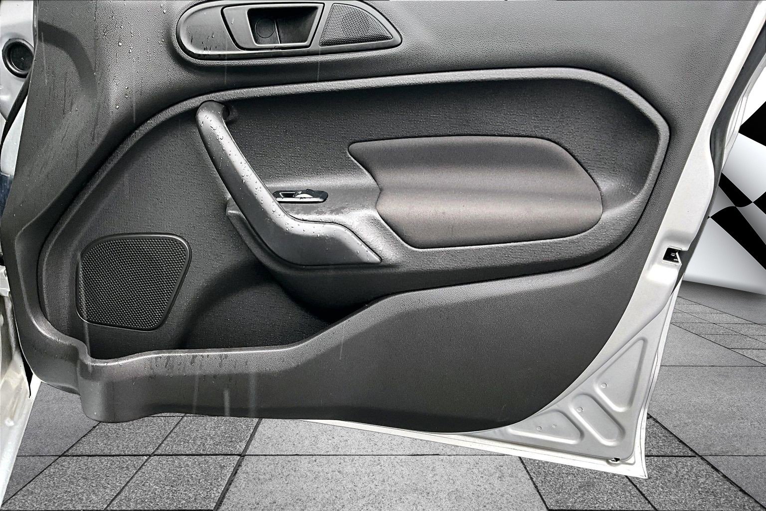 Certified 2018 Ford Fiesta SE FWD image 19