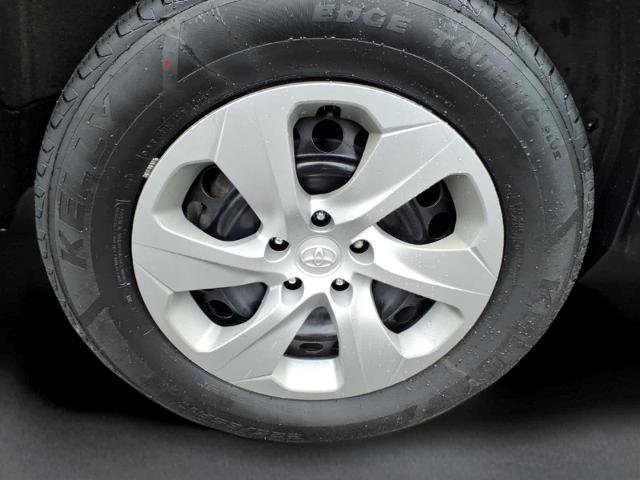 Used 2021 Toyota RAV4 LE AWD/4WD image 14